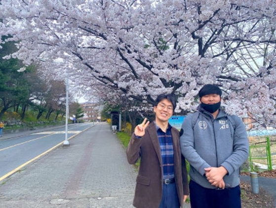 서정민 석사 졸업기념 식사 가는 길