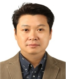 김천규 사진