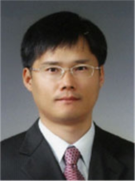 김동욱 사진